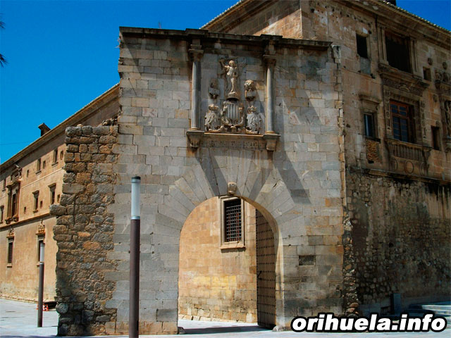 puerta de la olma