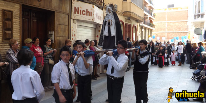 Los niños del Colegio Oratorio Festivo también hicieron su procesión [+fotos]
