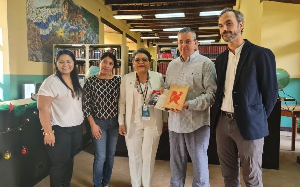 Orihuela presente en la Feria Internacional del Libro de Honduras